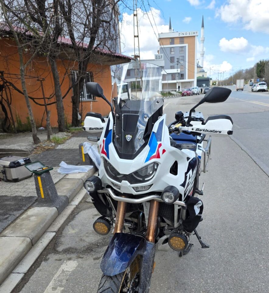 MOTOCAM Honda Africa twin CRF 1100 L4 Ön Cam 2023-2026 Model 46cm Şeffaf Renkli  ORİJİNAL BOYLU