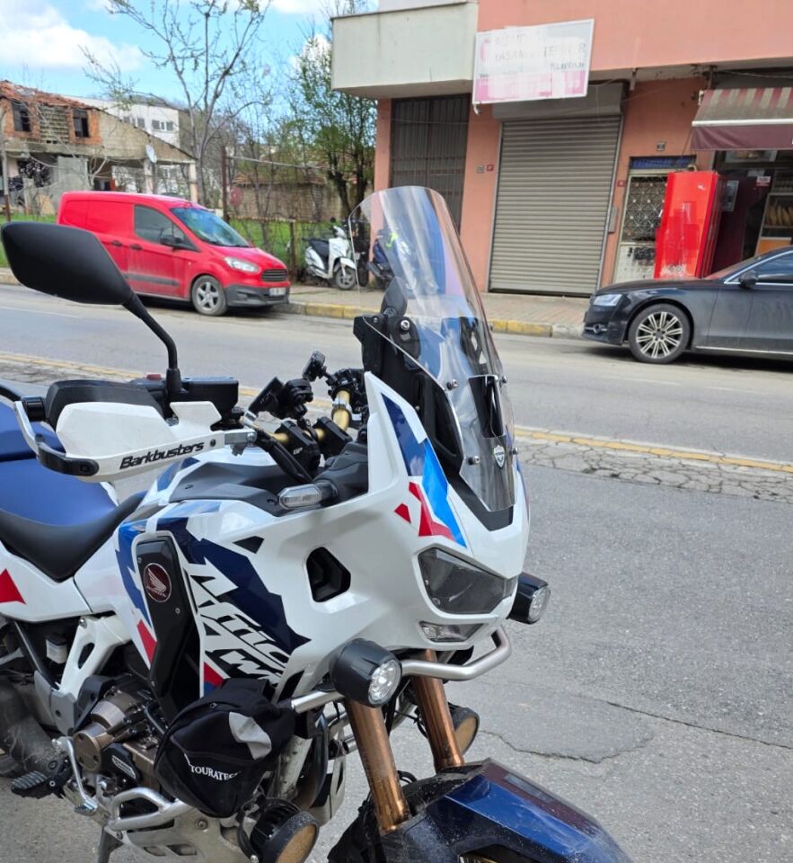 MOTOCAM Honda Africa twin CRF 1100 L4 Ön Cam 2023-2026 Model 46cm Şeffaf Renkli  ORİJİNAL BOYLU