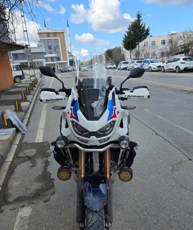 MOTOCAM Honda Africa twin CRF 1100 L4 Ön Cam 2023-2026 Model 46cm Şeffaf Renkli  ORİJİNAL BOYLU