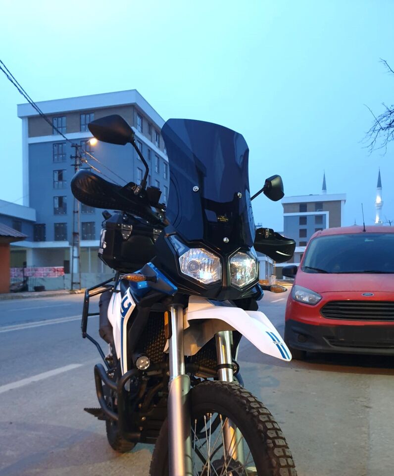 MOTOCAM Voge Rally 250 Ön Cam 2022-2026 Model 51cm Siyah Renkli 4mm