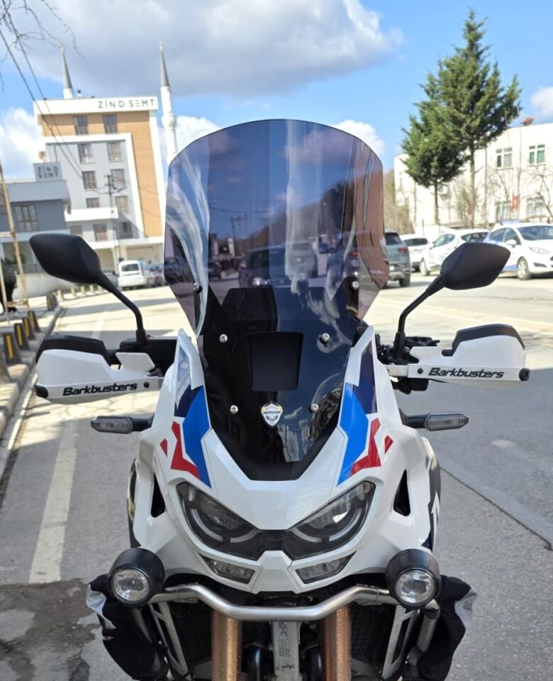 MOTOCAM Honda Africa twin CRF 1100 L4 Ön Cam 2023-2026 Model 54cm Siyah Renkli 4mm UZUN