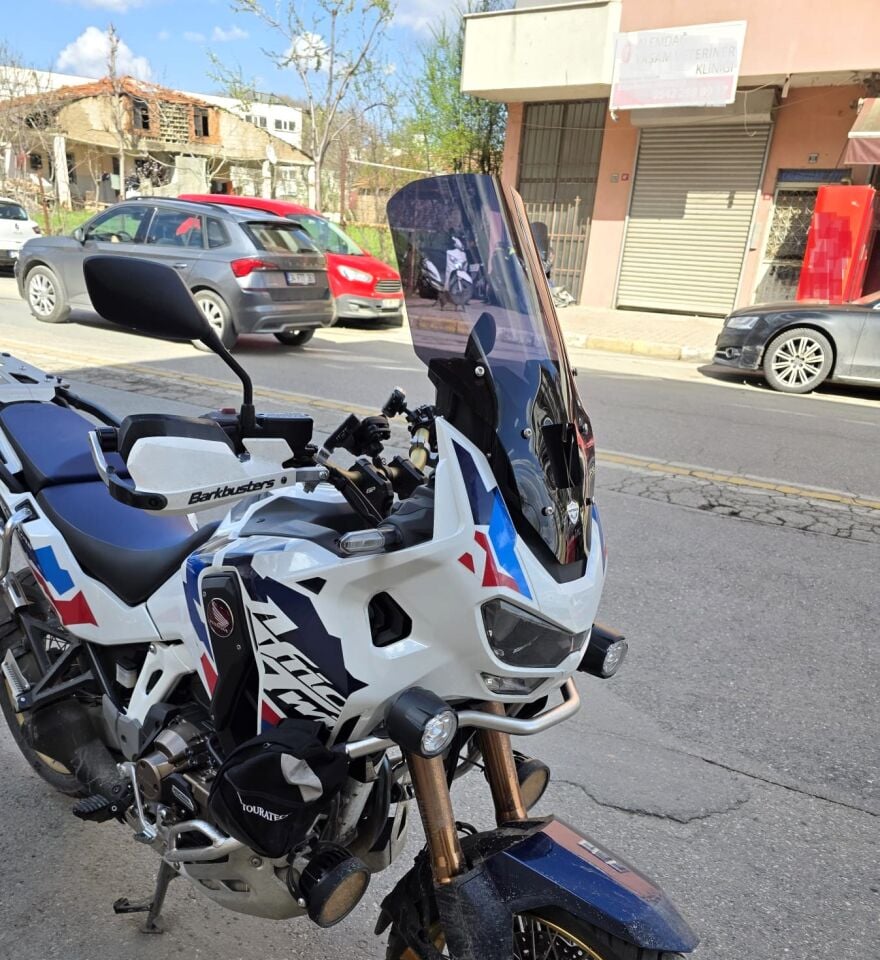 MOTOCAM Honda Africa twin CRF 1100 L4 Ön Cam 2023-2026 Model 54cm Siyah Renkli 4mm UZUN