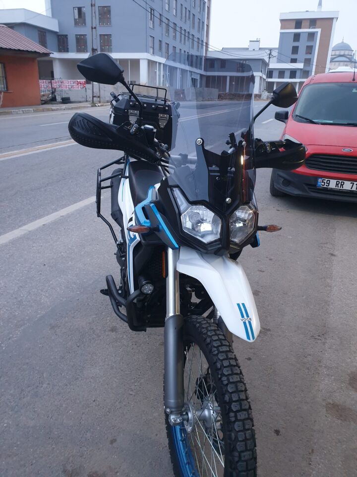 MOTOCAM Voge Rally 300 Ön Cam 2022-2026 Model 51cm Füme Renkli 4mm