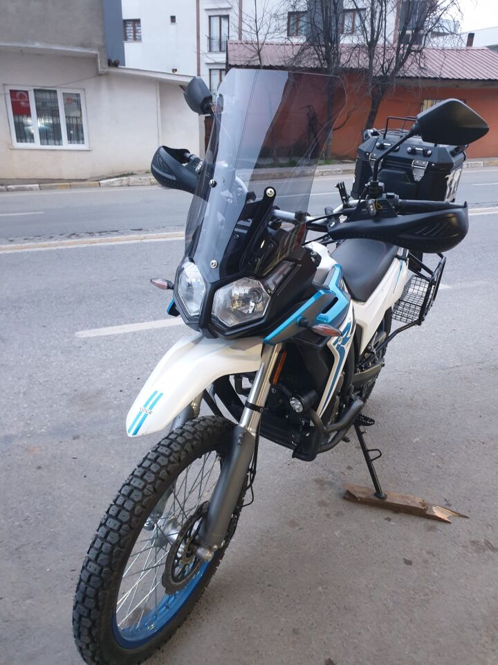 MOTOCAM Voge Rally 300 Ön Cam 2022-2026 Model 51cm Füme Renkli 4mm