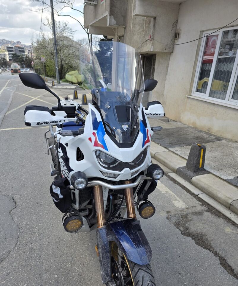 MOTOCAM Honda Africa twin CRF 1100 L4 Ön Cam 2023-2026 Model 54cm Şeffaf Renkli 4mm UZUN