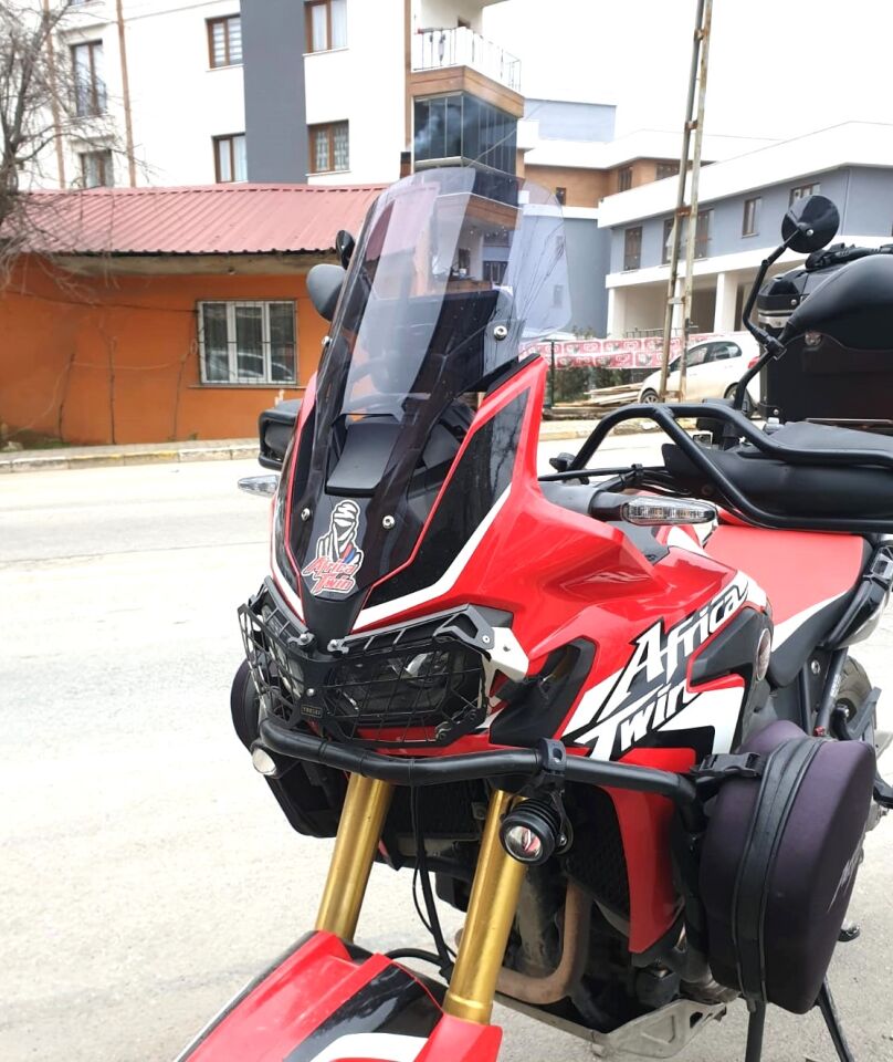 MOTOCAM Honda Africa Twin CRF 1000 Ön Cam 2016-2020 Model 45cm Füme Renkli 4mm SPORTİF