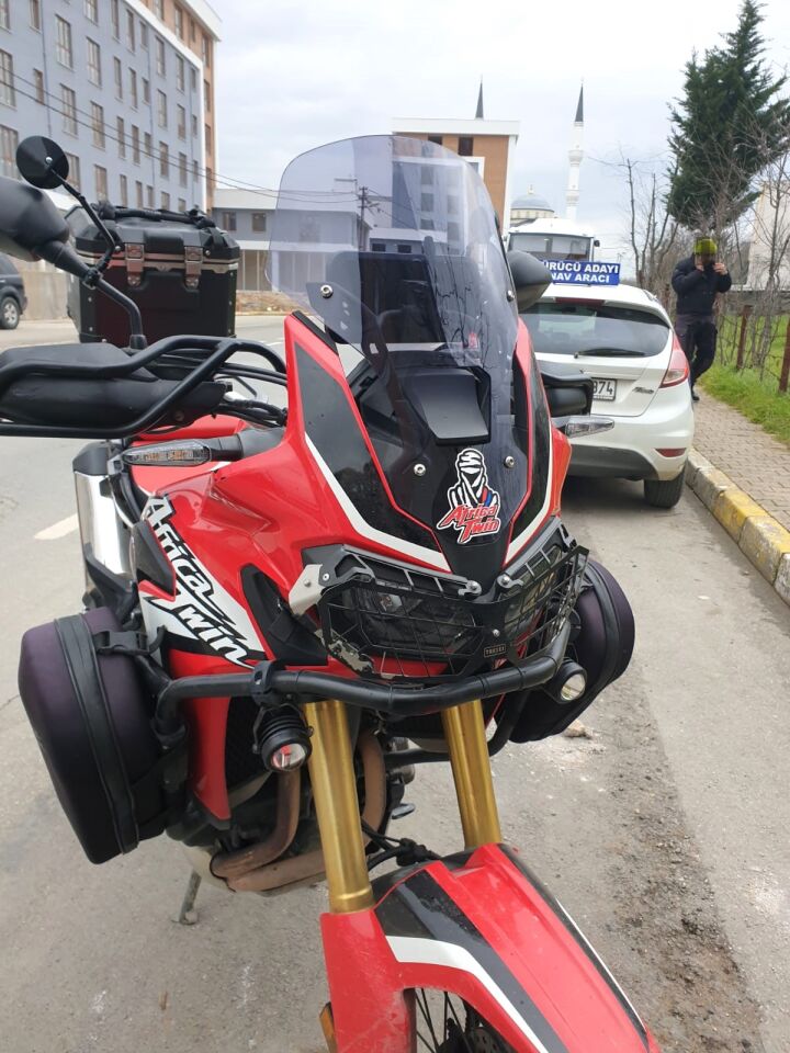 MOTOCAM Honda Africa Twin CRF 1000 Ön Cam 2016-2020 Model 45cm Füme Renkli 4mm SPORTİF