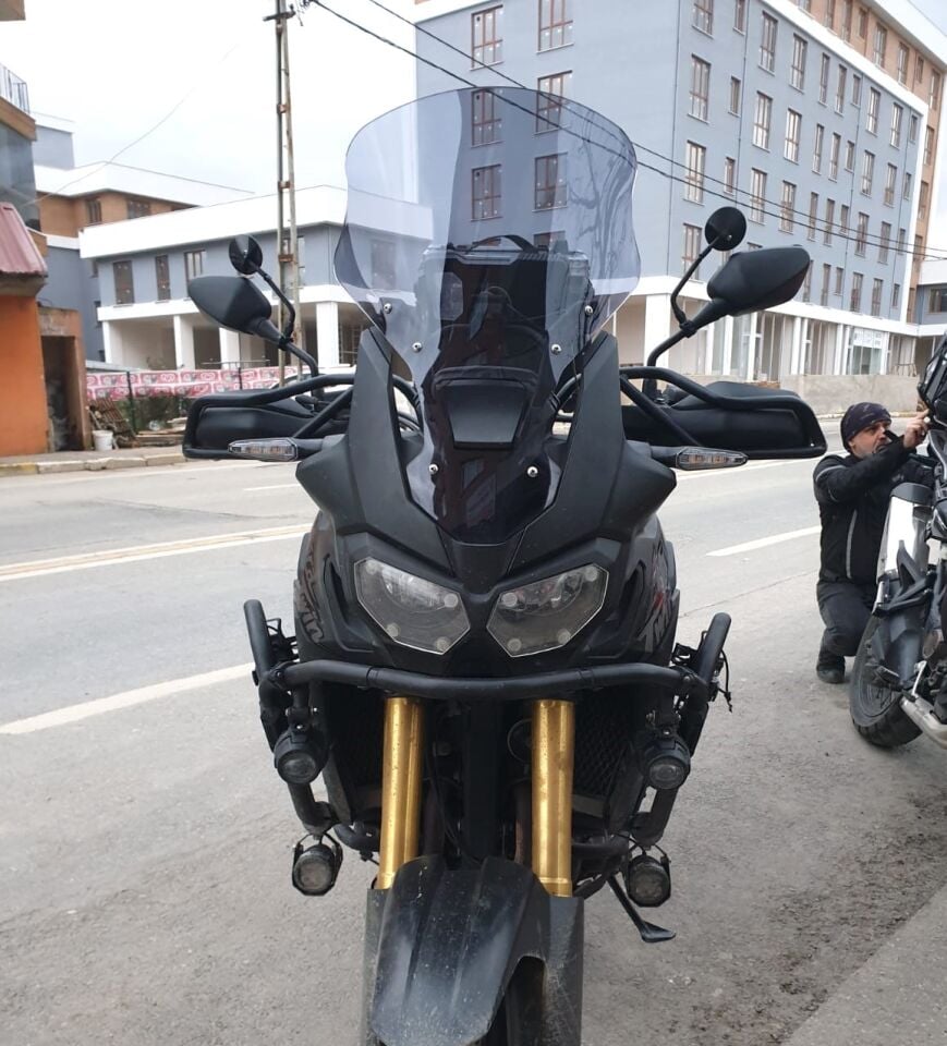 MOTOCAM Honda Africa Twin CRF 1000 Ön Cam 2016-2020 Model 45cm Füme Renkli 4mm SPORTİF