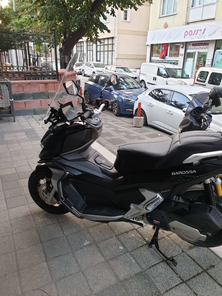 Barossa ADV 125 Ön Cam 2024 Model 68 CM - Şeffaf Renkli