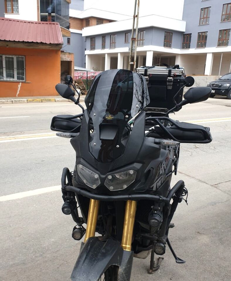 MOTOCAM Honda Africa Twin CRF 1000 Ön Cam 2016-2020 Model 45cm Siyah Renkli 4mm SPORTİF