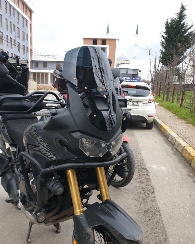 MOTOCAM Honda Africa Twin CRF 1000 Ön Cam 2016-2020 Model 45cm Siyah Renkli 4mm SPORTİF