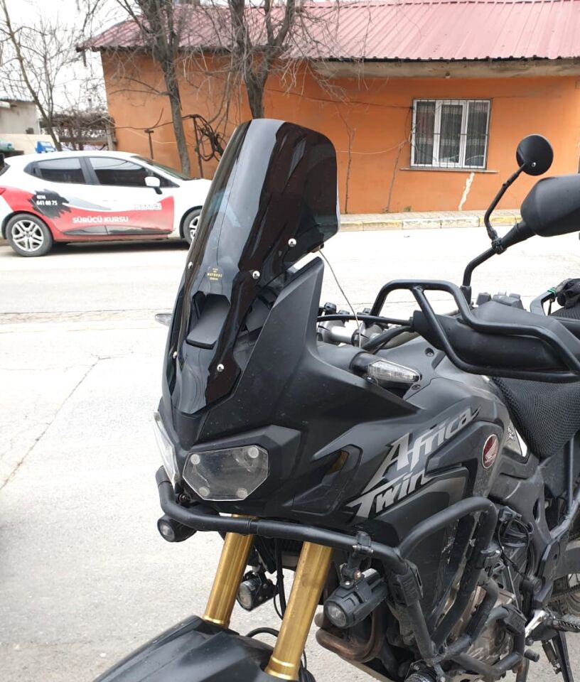 MOTOCAM Honda Africa Twin CRF 1000 Ön Cam 2016-2020 Model 45cm Siyah Renkli 4mm SPORTİF