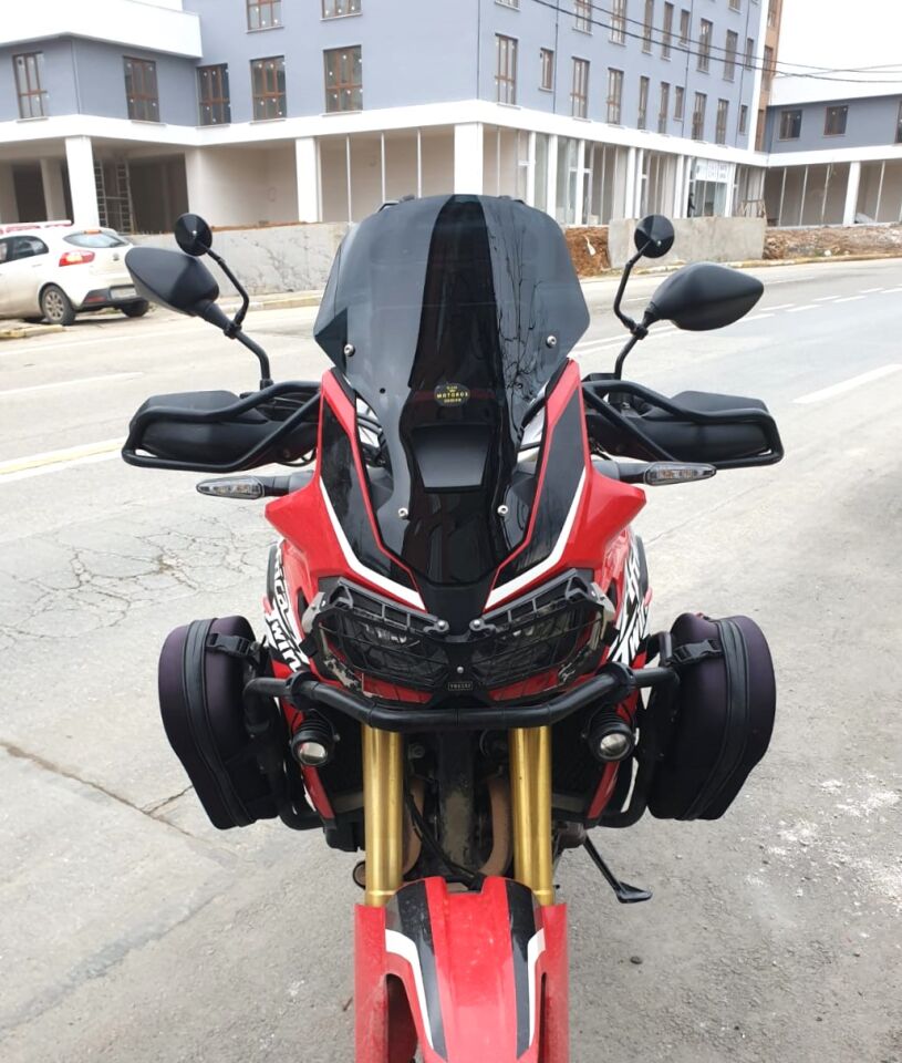 MOTOCAM Honda Africa Twin CRF 1000 Ön Cam 2016-2020 Model 45cm Siyah Renkli 4mm SPORTİF