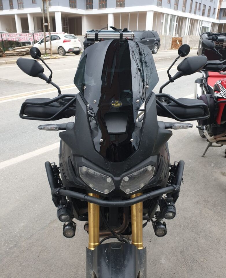 MOTOCAM Honda Africa Twin CRF 1000 Ön Cam 2016-2020 Model 45cm Siyah Renkli 4mm SPORTİF