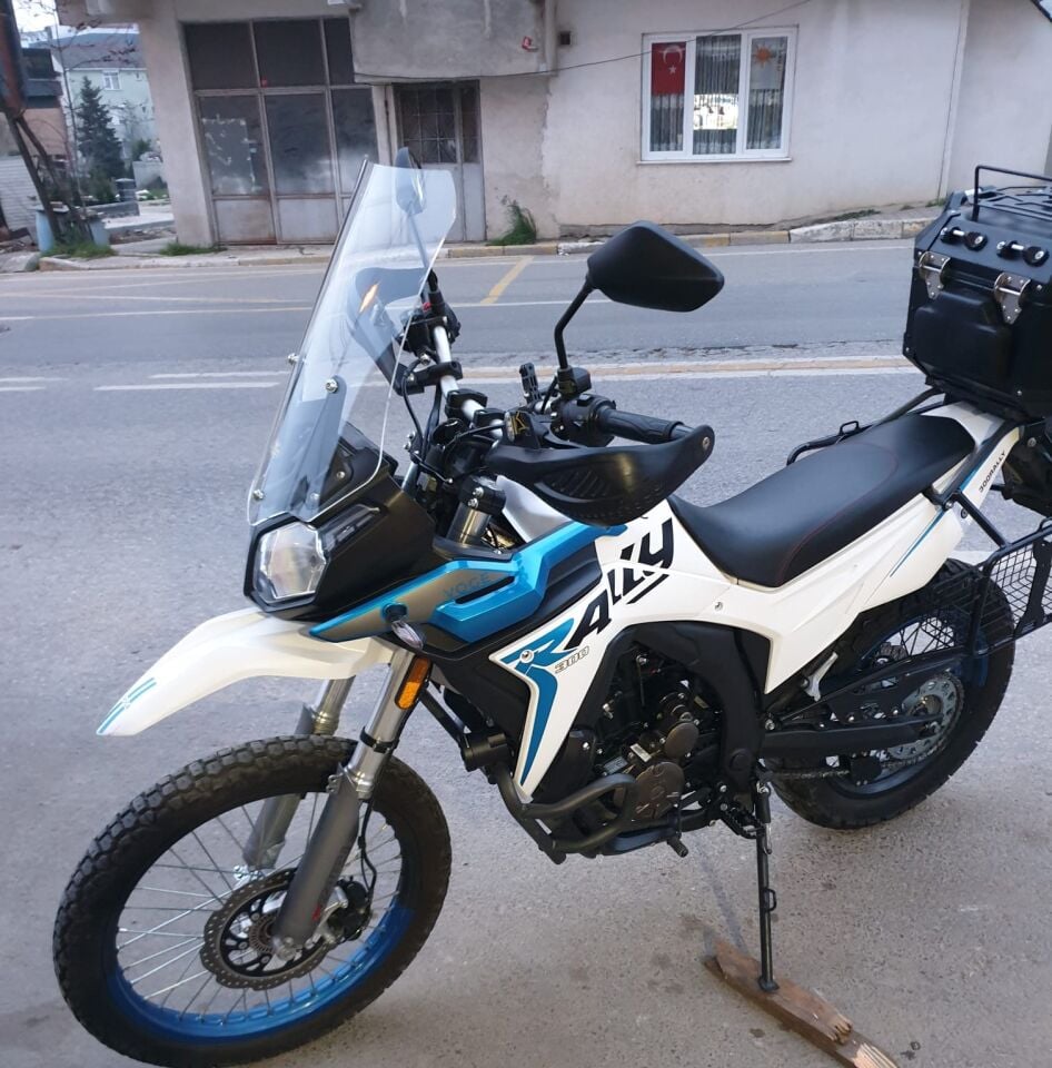 MOTOCAM Voge Rally 300 Ön Cam 2022-2026 Model 51cm Şeffaf Renkli 4mm