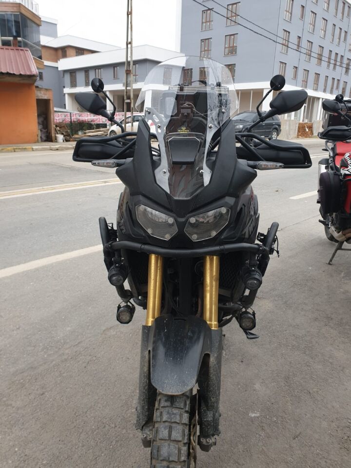 MOTOCAM Honda Africa Twin CRF 1000 Ön Cam 2016-2020 Model 45cm Şeffaf Renkli 4mm SPORTİF