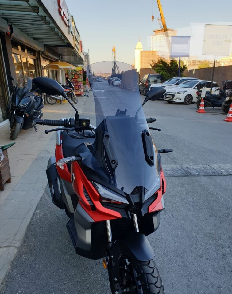 MOTOCAM Voge SR1 ADV Ön Cam 2023-2026 Model 71cm Füme Renkli 4mm