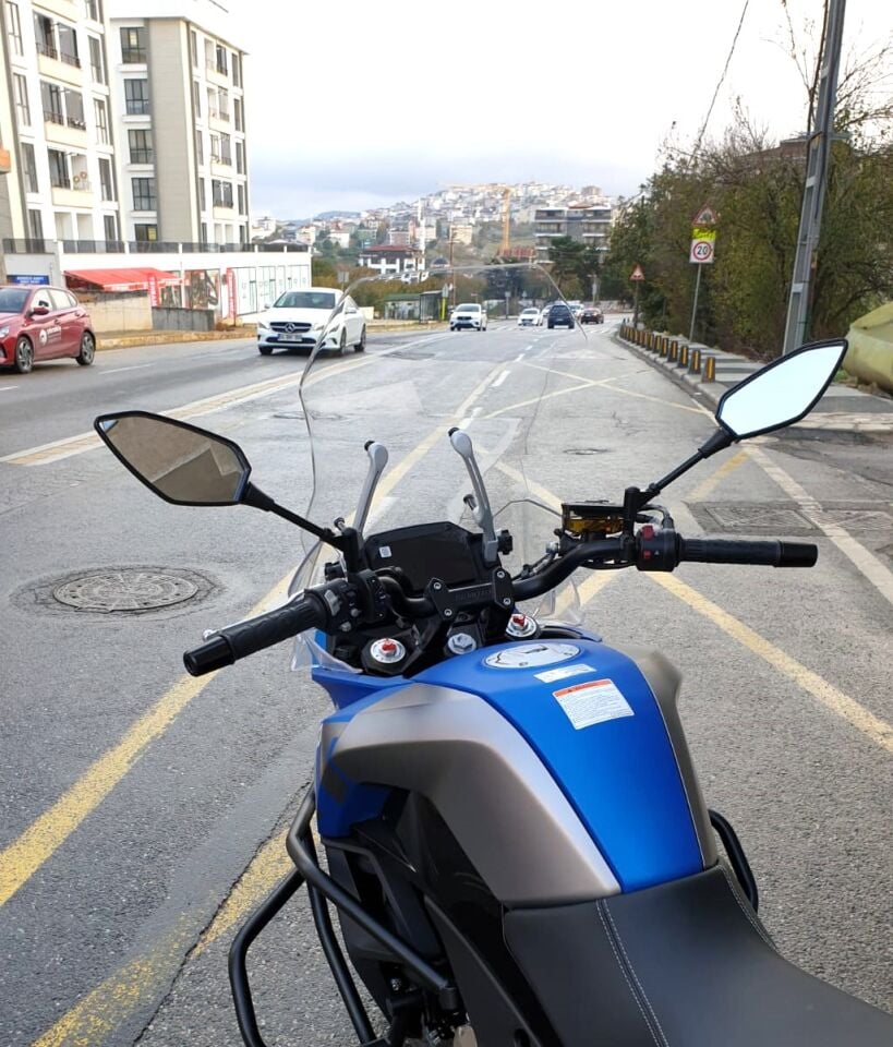 MOTOCAM CF Moto 650 MT Ön Cam 2016-2026 Model 56cm Şeffaf Renkli 4mm