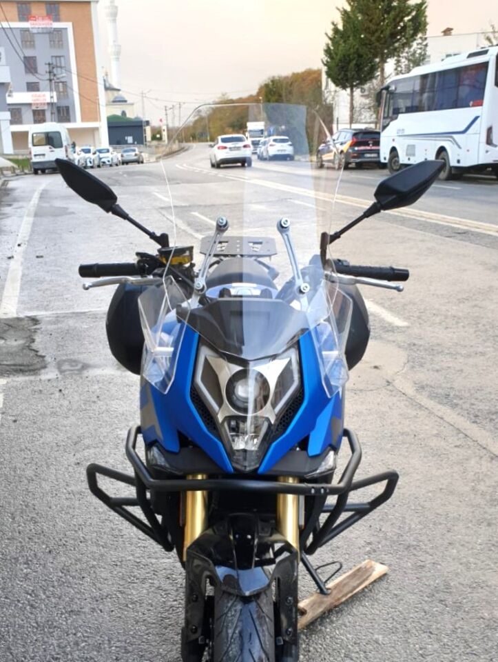 MOTOCAM CF Moto 650 MT Ön Cam 2016-2026 Model 56cm Şeffaf Renkli 4mm