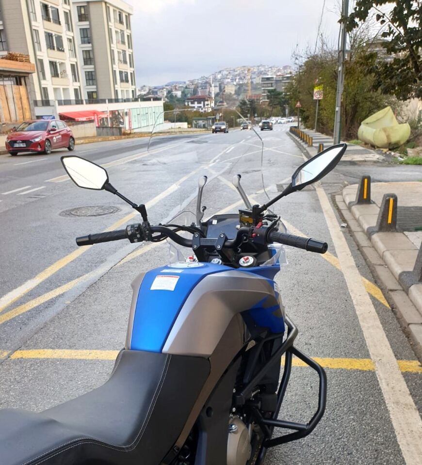 MOTOCAM CF Moto 650 MT Ön Cam 2016-2026 Model 56cm Şeffaf Renkli 4mm