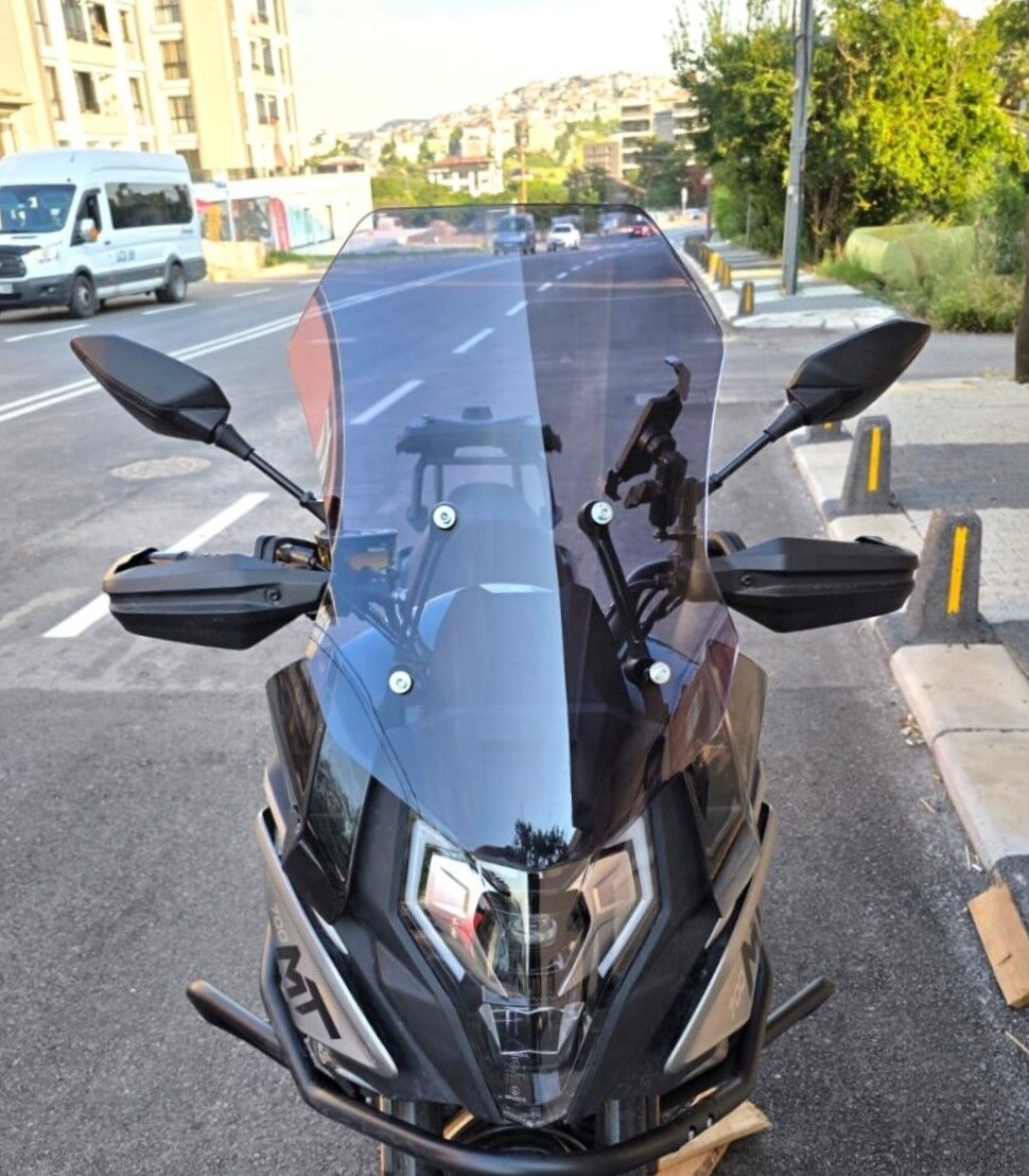 MOTOCAM CF Moto 700 MT Ön Cam 2023-2026 Model 56cm Füme Renkli 4mm