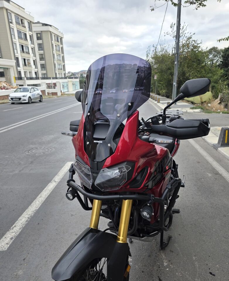 MOTOCAM Honda Africa Twin CRF 1000 Ön Cam 2016-2020 Model 55cm Siyah Renkli 4mm UZUN