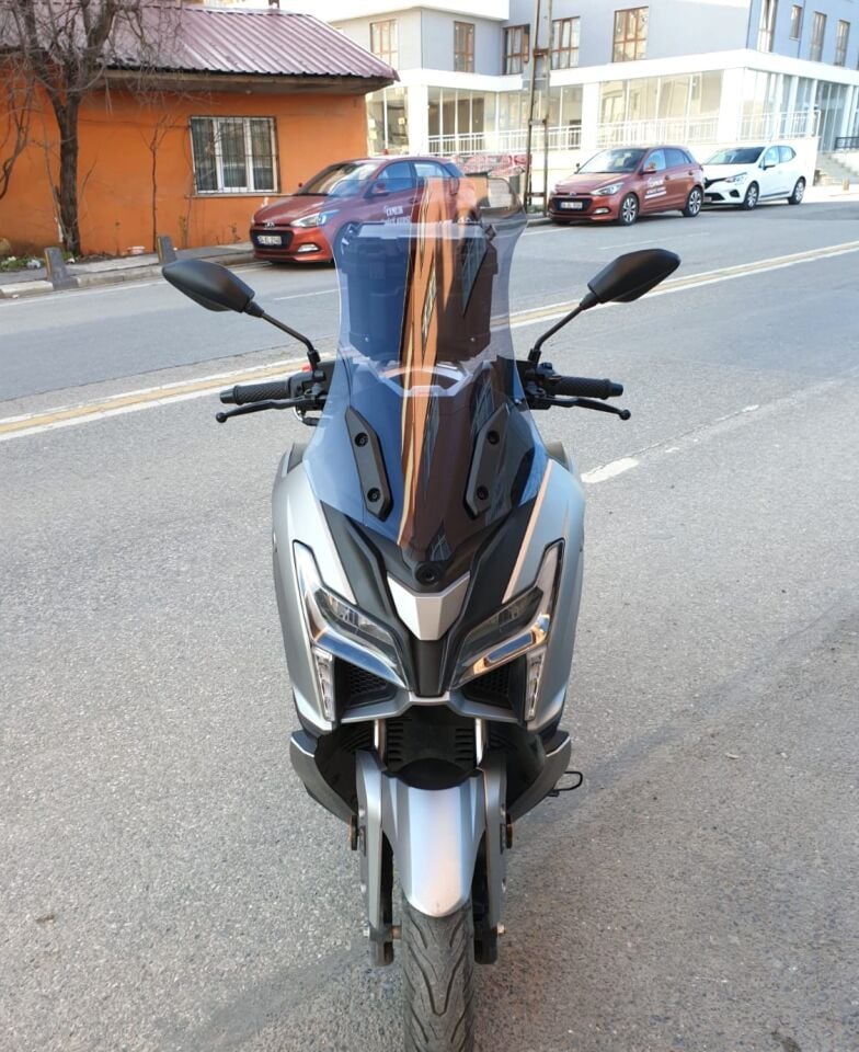 MOTOCAM Voge SR1 Ön Cam 2023-2026 Model 62cm Füme renk 4mm ORTA BOYLU