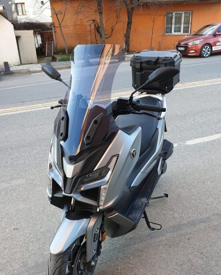 MOTOCAM Voge SR1 Ön Cam 2023-2026 Model 62cm Füme renk 4mm ORTA BOYLU