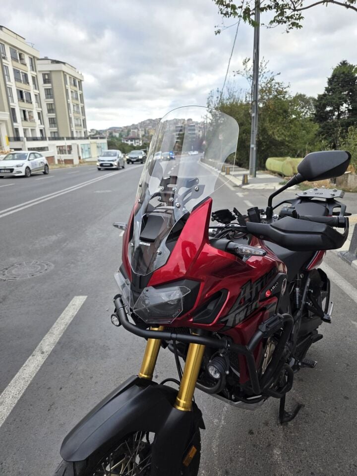 MOTOCAM Honda Africa Twin CRF 1000 Ön Cam 2016-2020 Model 55cm Şeffaf Renkli 4mm UZUN