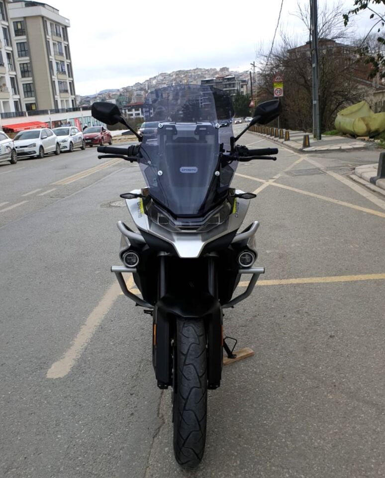 MOTOCAM CF Moto 800 MT Ön Cam 2019-2026-2026 Model 57cm Füme Renkli 4mm