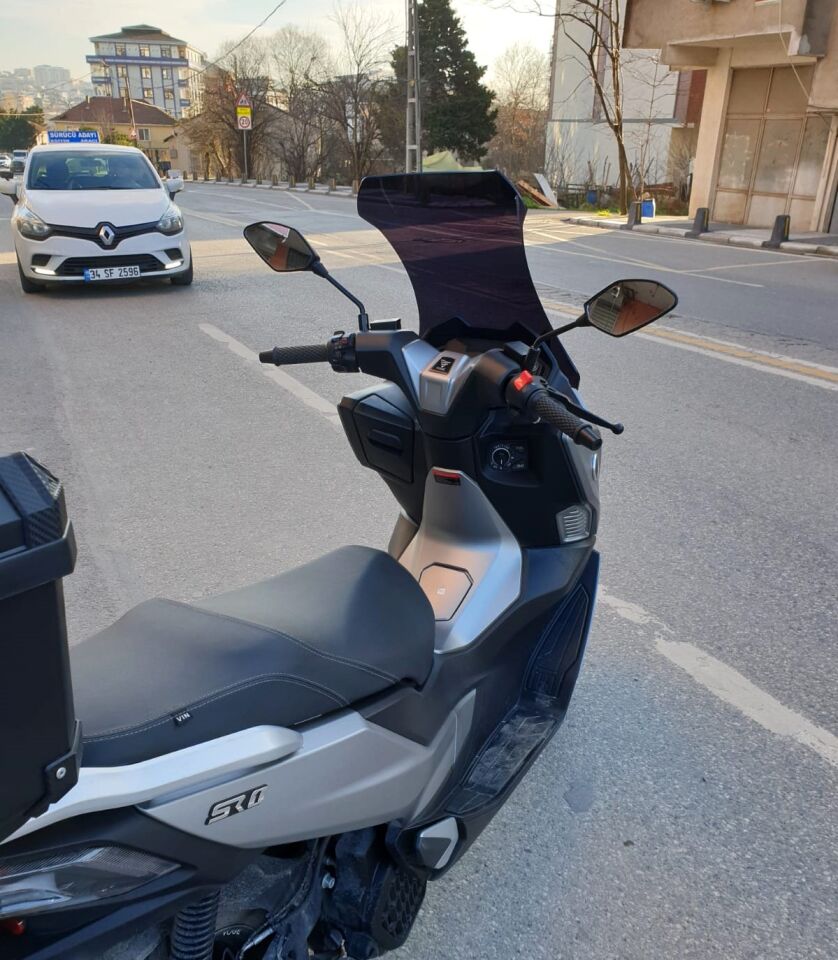 MOTOCAM Voge SR1 Ön Cam 2023-2026 Model 62cm Siyah Renkli 4mm ORTA BOYLU