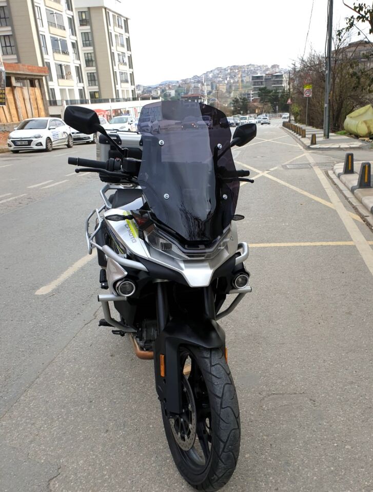 MOTOCAM CF Moto 800 MT Ön Cam 2019-2026-2026 Model 57cm Siyah Renkli 4mm