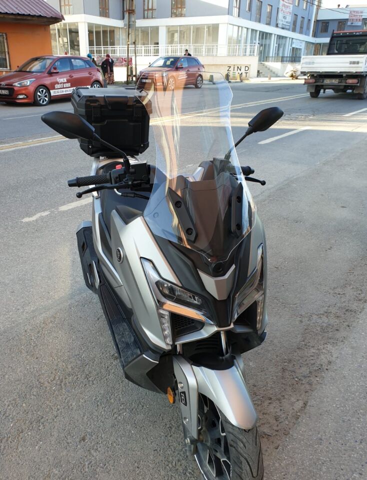 MOTOCAM Voge SR1 Ön Cam 2023-2026 Model 62cm Şeffaf Renkli 4mm ORTA BOYLU