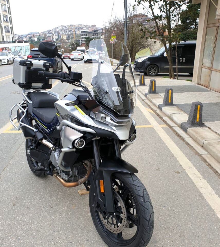 MOTOCAM CF Moto 800 MT Ön Cam 2019-2026-2026 Model 57cm Şeffaf Renkli 4mm