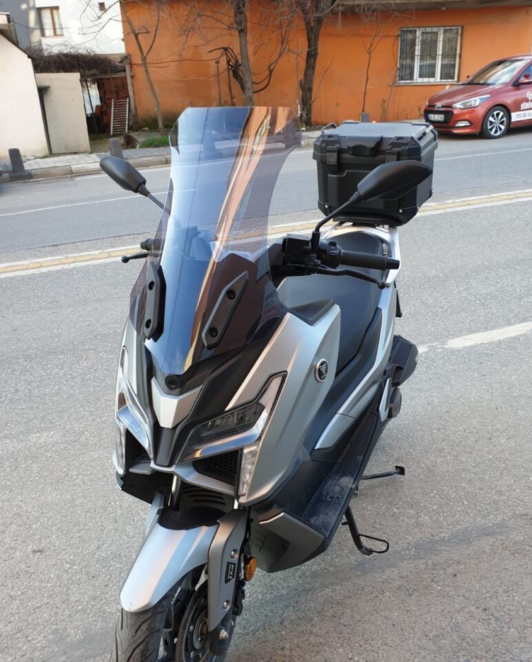 MOTOCAM Voge SR1 Ön Cam 2023-2026 Model 72cm Füme Renkli 4mm UZUN