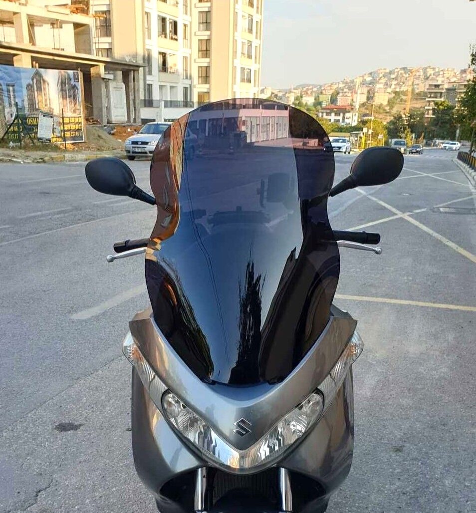 MOTOCAM Suzuki Burgman 125 Ön Cam 2006-2013 Model 61cm siyah Renkli 4mm