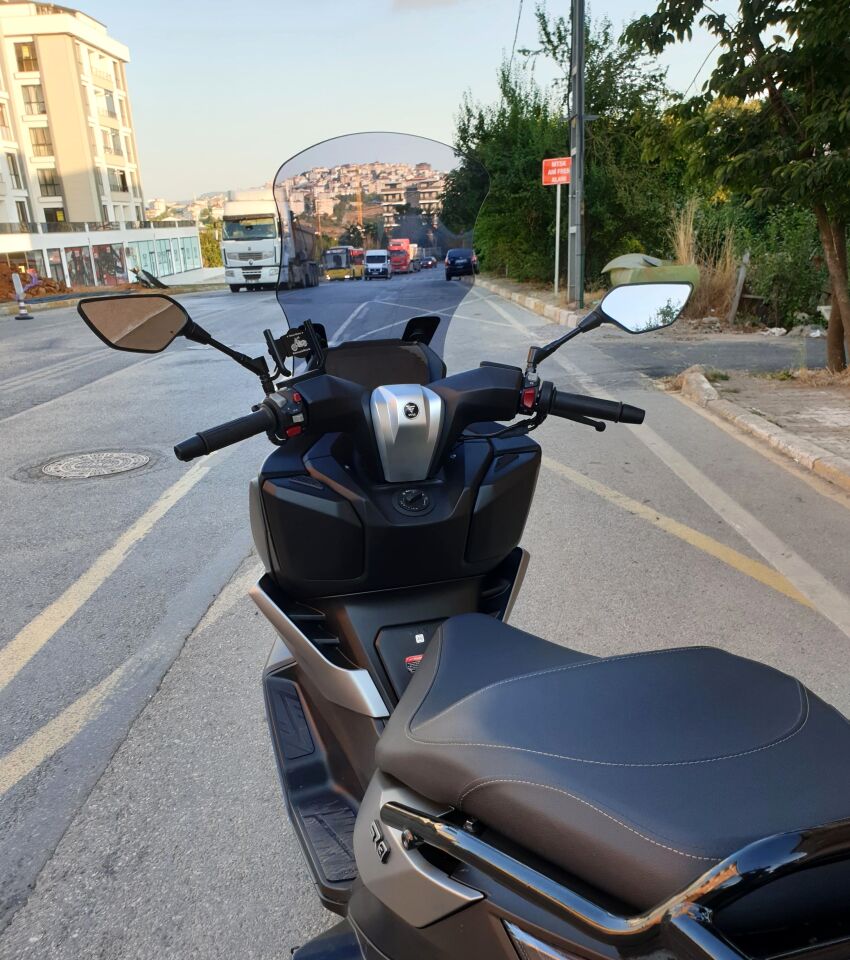 MOTOCAM Voge SR3 Ön Cam 2023-2026 Model 70cm Füme Renk 4mm