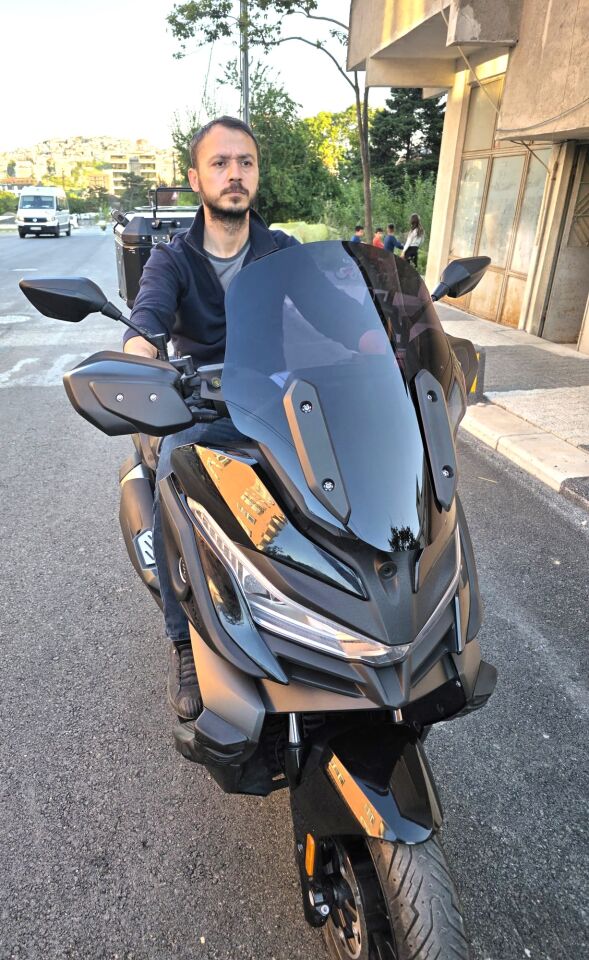 MOTOCAM Voge SR4 Ön Cam 2022-2026 Model 54cm Siyah Renkli 4mm ORİJİNAL BOYLU