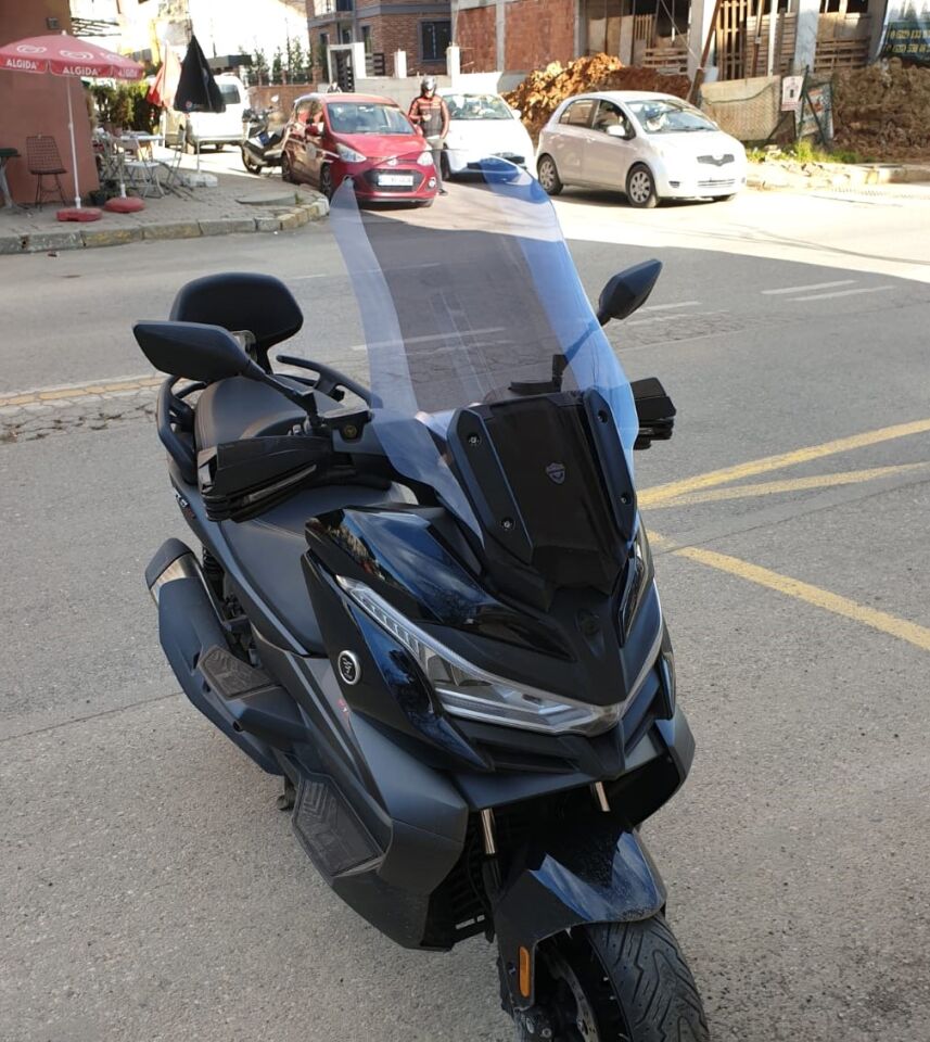 MOTOCAM Voge SR4 Ön Cam 2022-2026 Model 70cm Füme Renkli 4mm UZUN