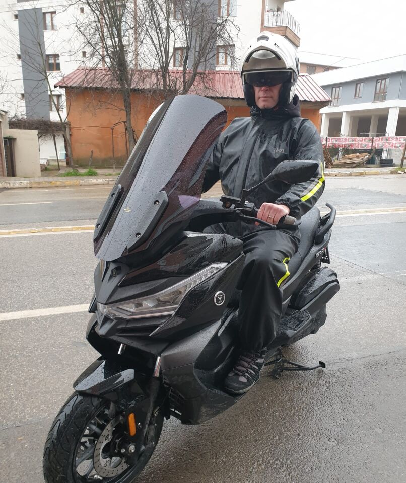 MOTOCAM Voge SR4 Ön Cam 2022-2026 Model 70cm Siyah Renkli 4mm