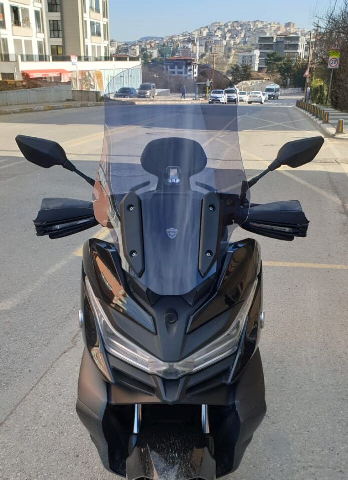 MOTOCAM Voge SR4 Ön Cam 2022-2026 Model 78cm Füme Renkli 4mm UZUN