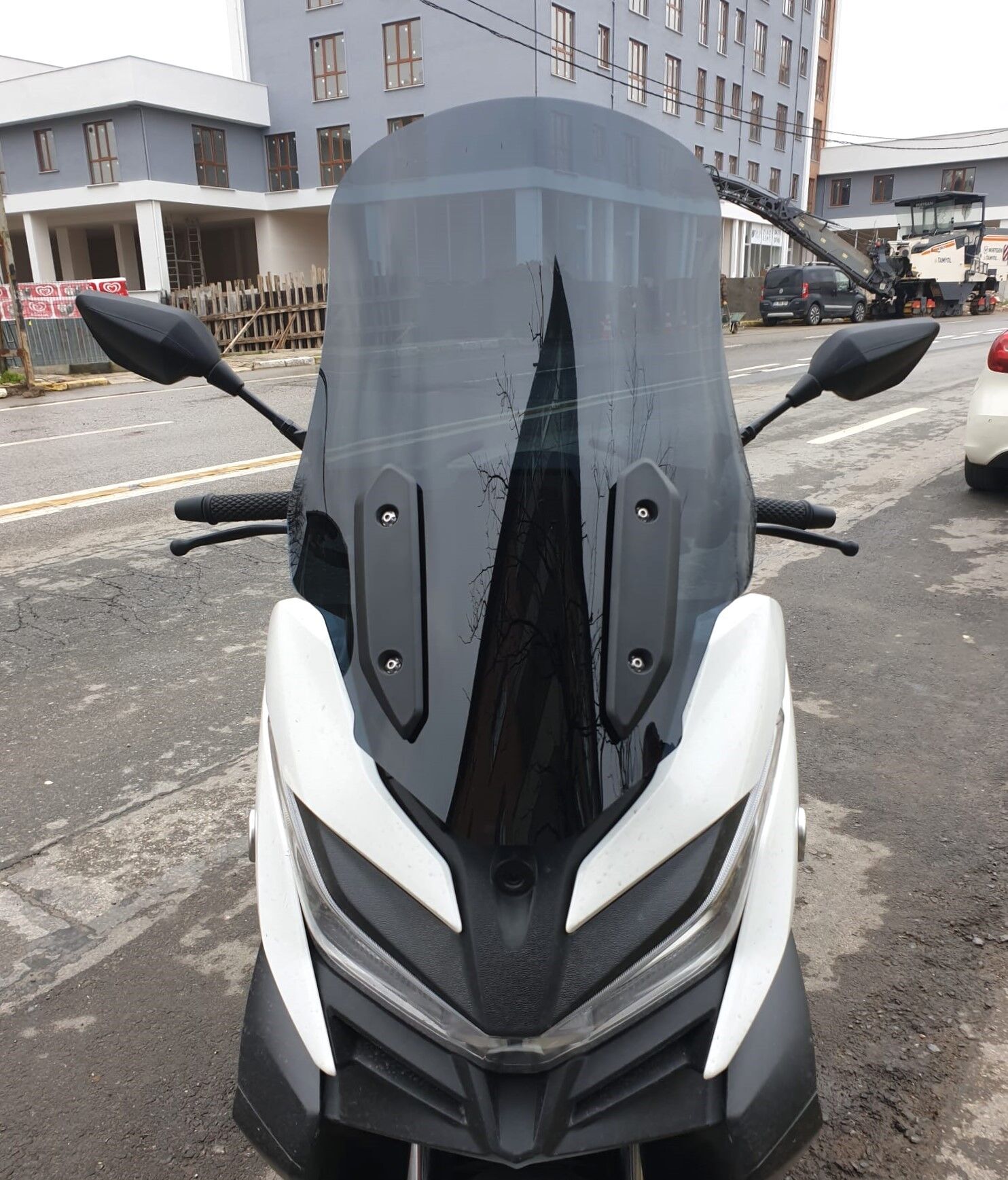 MOTOCAM Voge SR4 Ön Cam 2022-2026 Model 78cm Siyah Renkli 4mm UZUN İADESİ YOKTUR