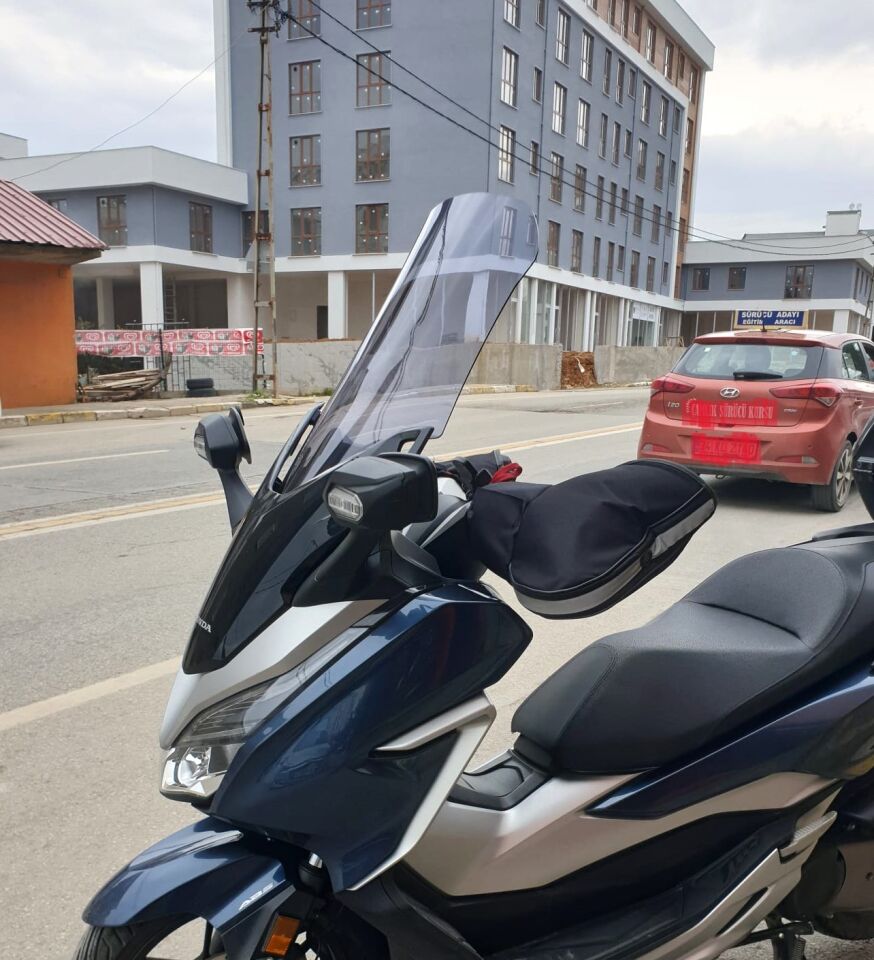 MOTOCAM Honda Forza 250 Ön Cam 2018-2020 Model 58cm Füme Renkli 4mm