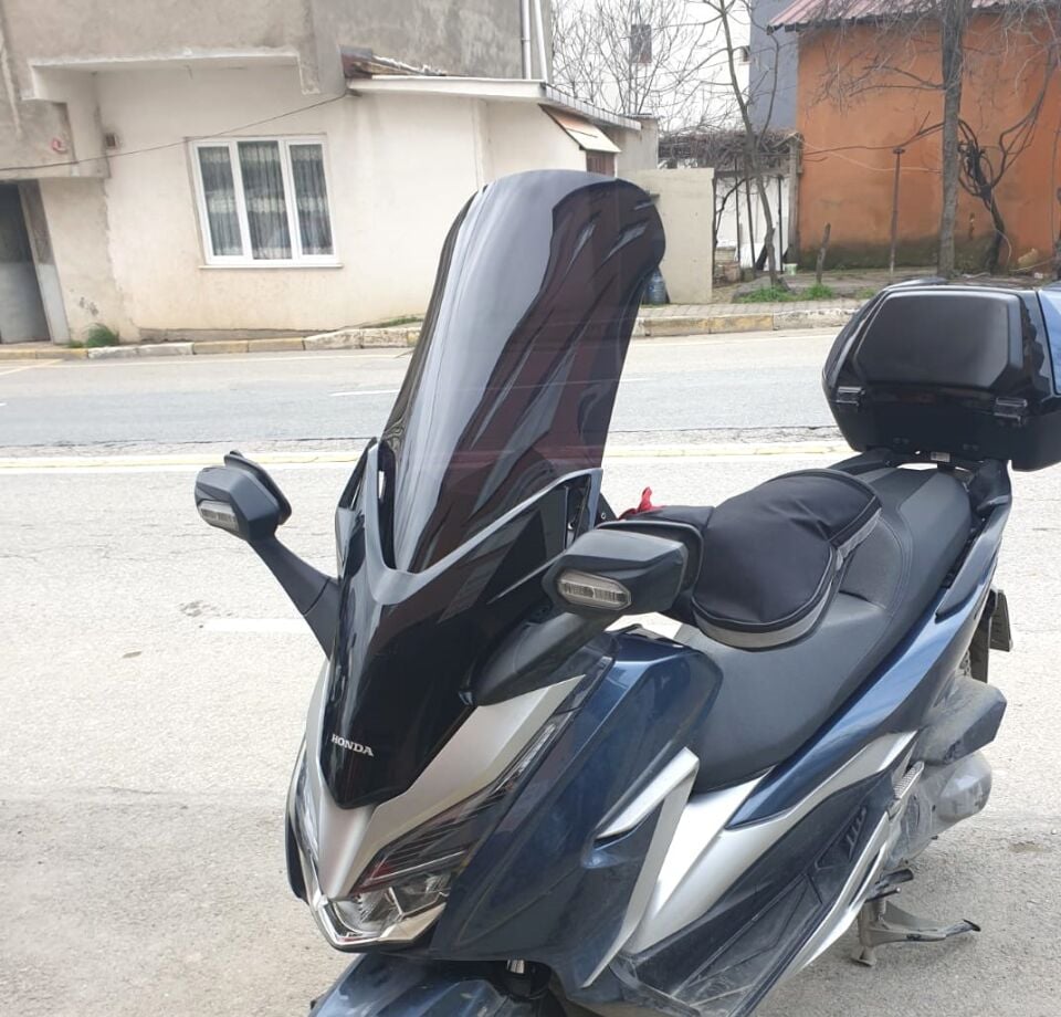 MOTOCAM Honda Forza 250 Ön Cam 2018-2020 Model 58cm Siyah Renkli 4mm