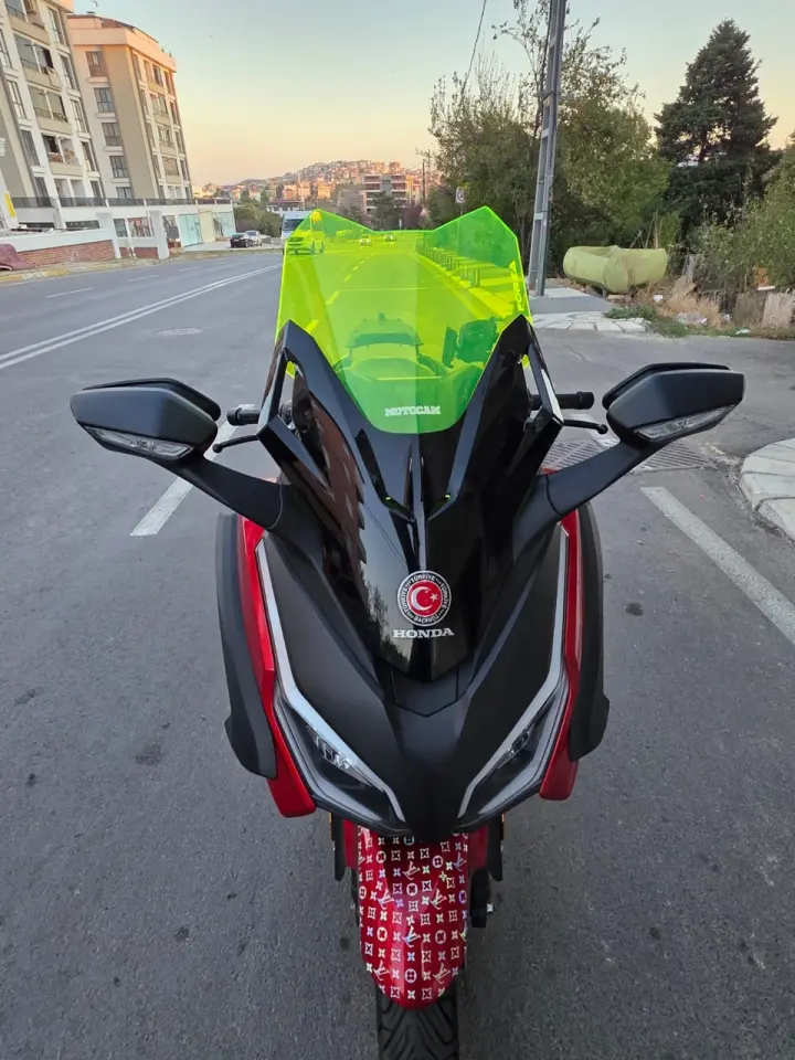 MOTOCAM Honda Forza 250 Ön Cam 2021-2026 Model 43cm Neon Sarı Renkli 4mm