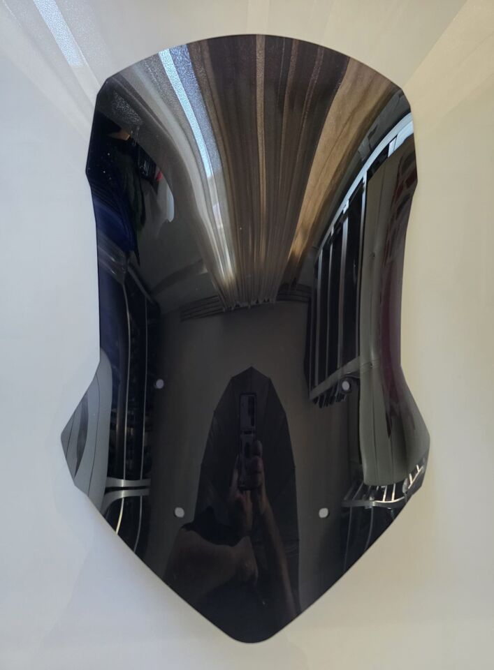 MOTOCAM Volta Apec Apx5 Ön Cam 2023-2026 Model 57cm Siyah Renkli 4mm SPORTİF