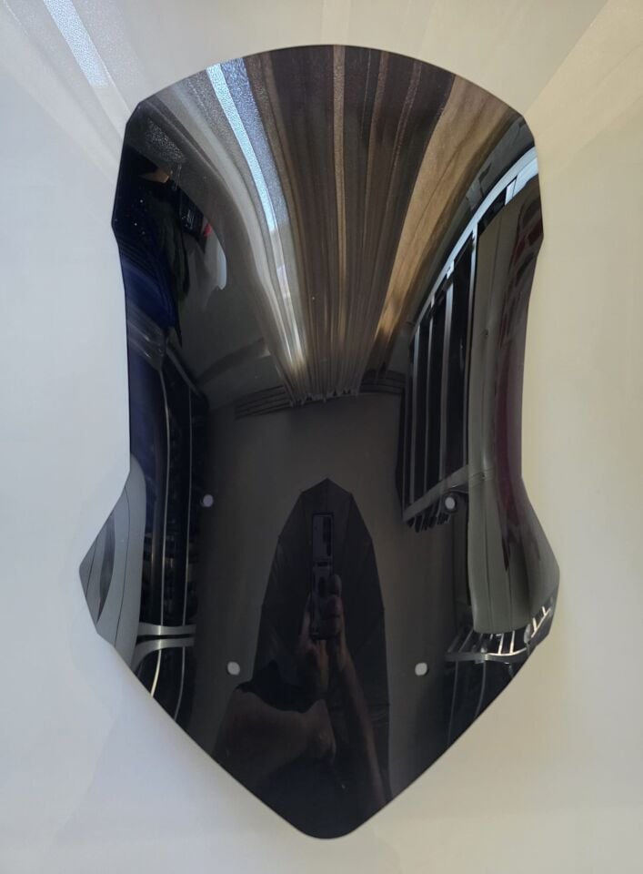 MOTOCAM Volta Apec Apx5 Ön Cam 2023-2026 Model 57cm Siyah Renkli 4mm SPORTİF