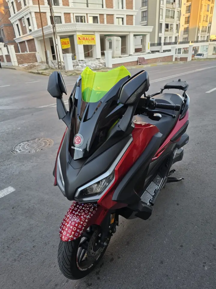 MOTOCAM Honda Forza 250 Ön Cam 2021-2026 Model 43cm Neon Sarı Renkli 4mm