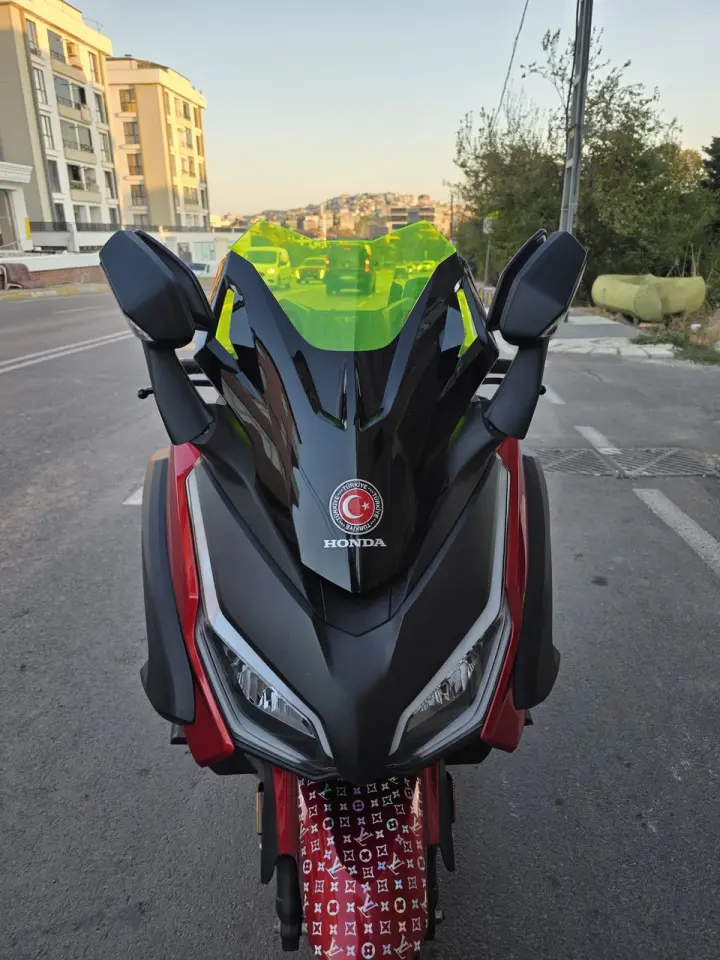 MOTOCAM Honda Forza 250 Ön Cam 2021-2026 Model 43cm Neon Sarı Renkli 4mm