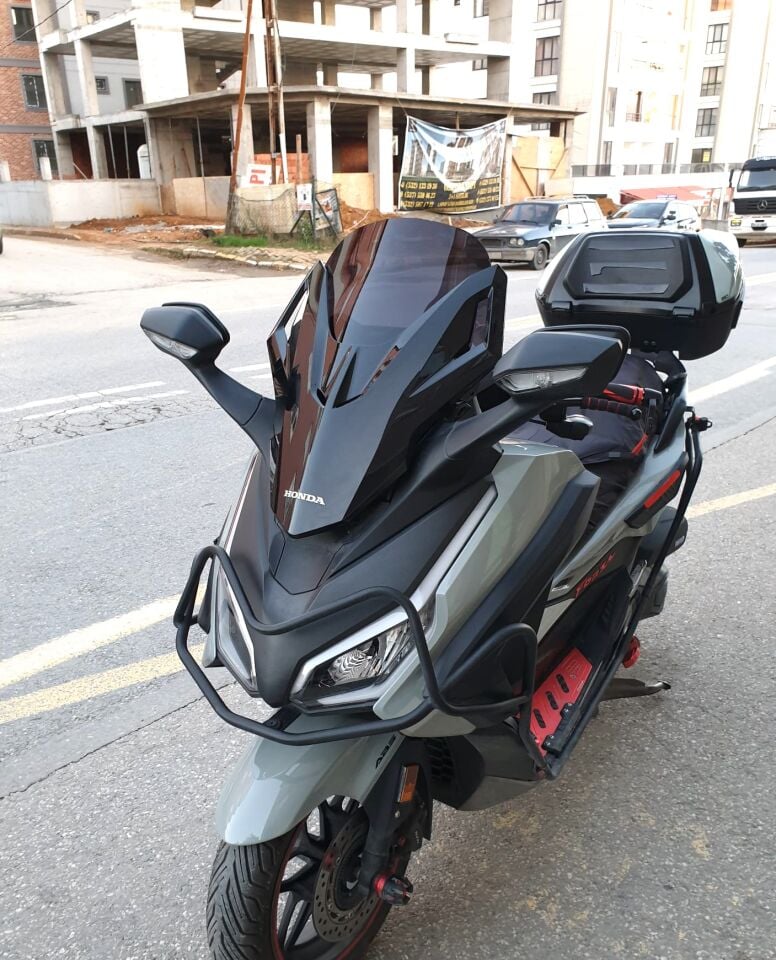 MOTOCAM Honda Forza 250 Ön Cam 2021-2026 Model 47cm Siyah Renkli 4mm ORİJİNAL BOYLU
